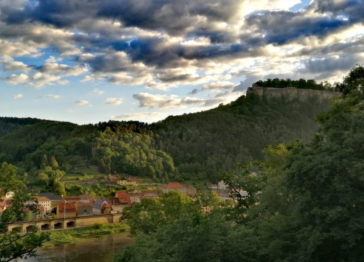 Luxusboofe - Ferienhaus Am Lilienstein ケーニッヒスシュタイン・アン・デ・エルベ エクステリア 写真